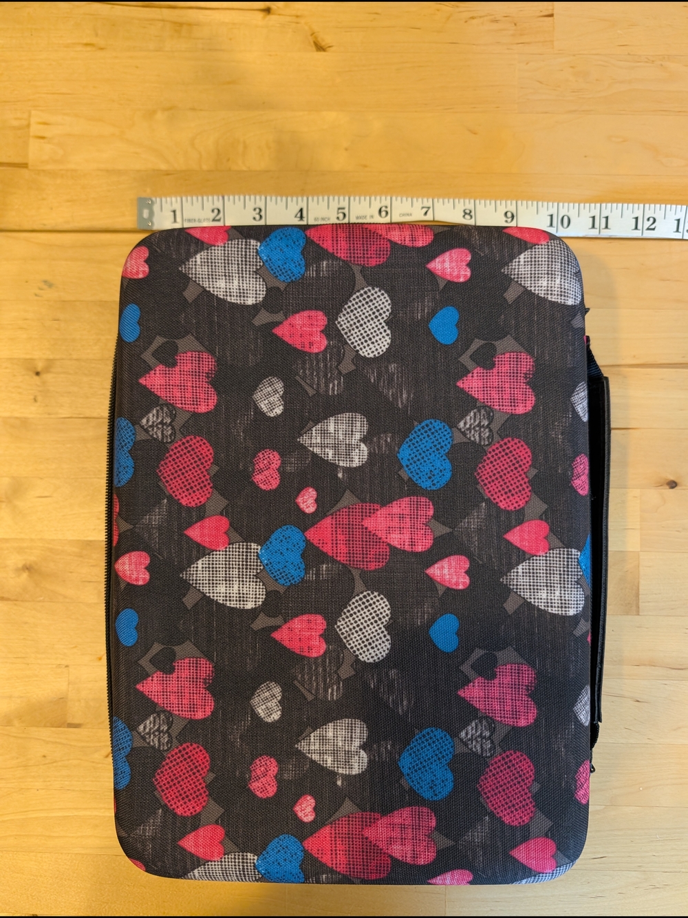 Soothing Wellness Essentials Heart Print Travel Case - Black, Pink & Blue - Picture 2 of 10